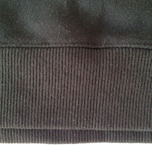 Fila Athletic Sweatshirt Black Crewneck Pullover Sweater Lightweight Size M - Picture 8 of 9